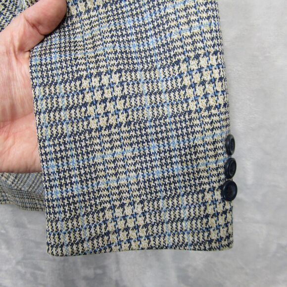 Men's Classic Checkered Blazer - Picture 8 of 11